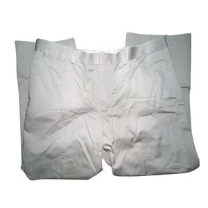 L.L. Bean Classic Fit Khaki Pants - Men’s Size 37 - Timeless Comfort